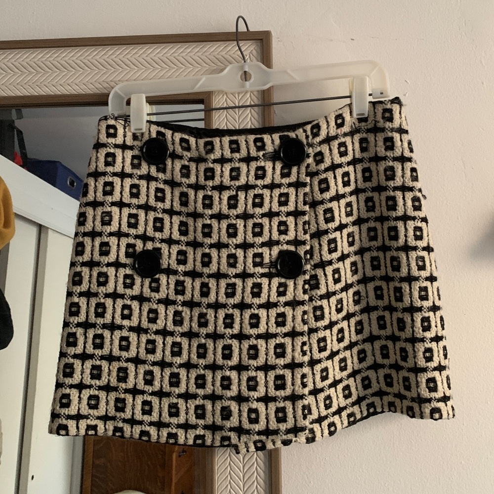 Milly of New York Black & Cream Tweed Button Mini Skirt Size Medium